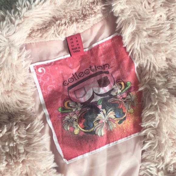 BERNARDO | Faux Fuzzy Fur Vest - Picture 3 of 5